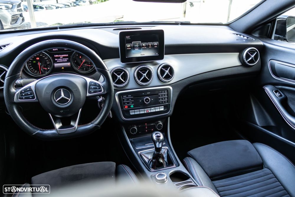 Mercedes-Benz CLA 180 d AMG Line - 26