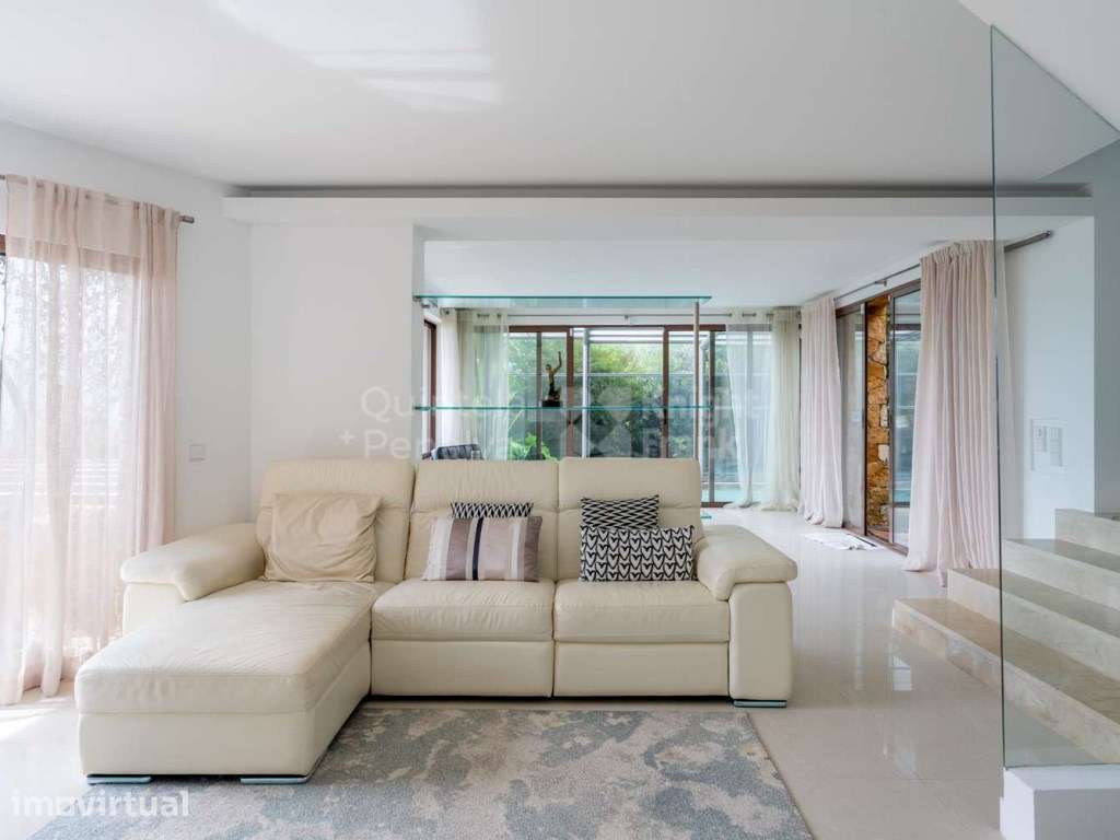 Moradia T3+2 com vista mar para venda em Cascais - Grande imagem: 3/36
