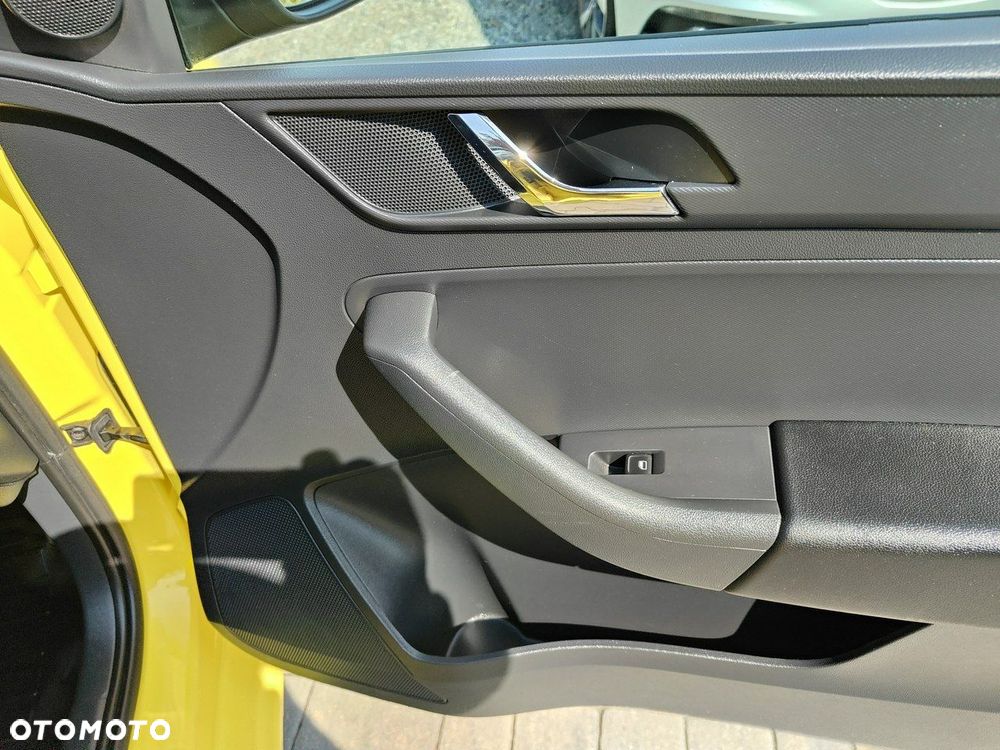 Skoda RAPID 1.6 TDI Active - 25