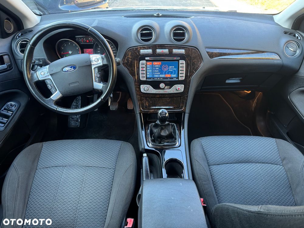 Ford Mondeo 2.0 Ghia X100 / X - 5