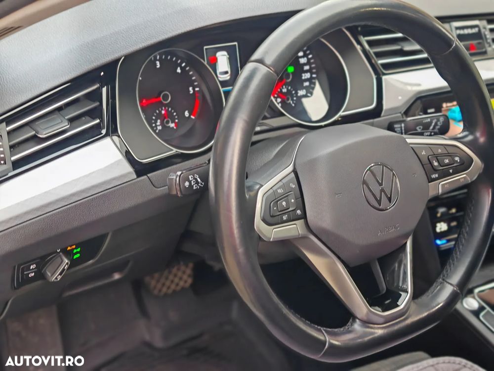 Volkswagen Passat - 23