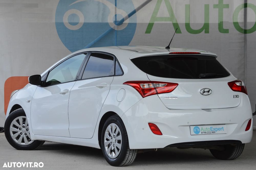 Hyundai i30 1.4 CRDi DPF 5DR Comfort - 25