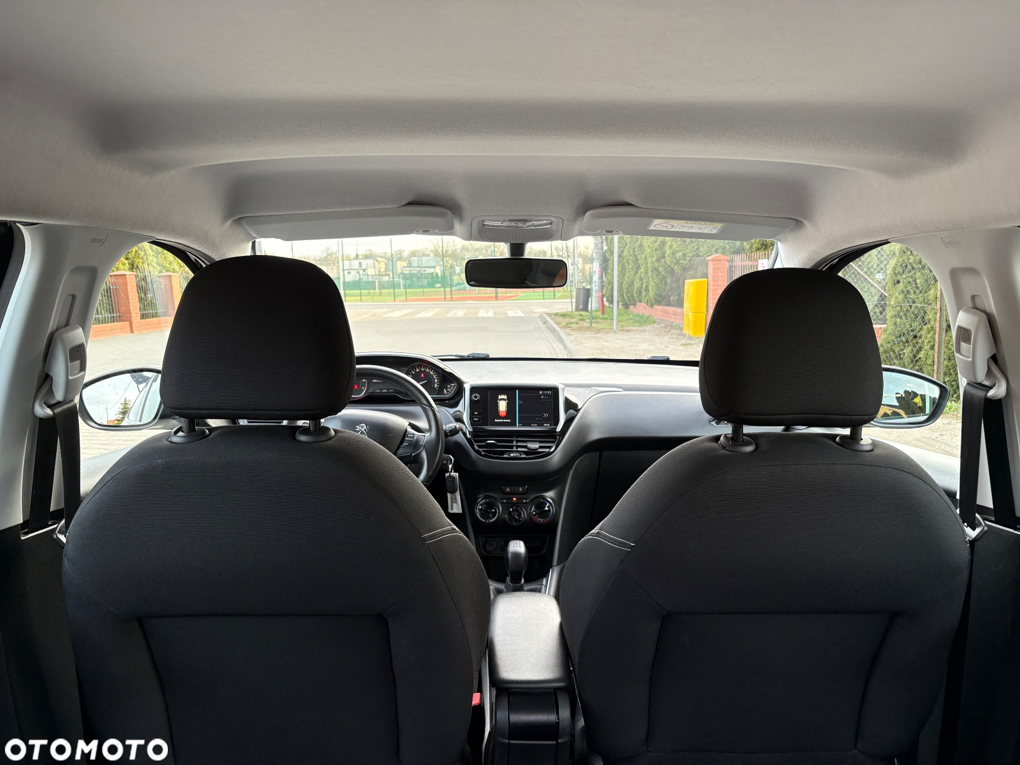 Peugeot 208 PureTech 82 Start & Stop Tech Edition - 24