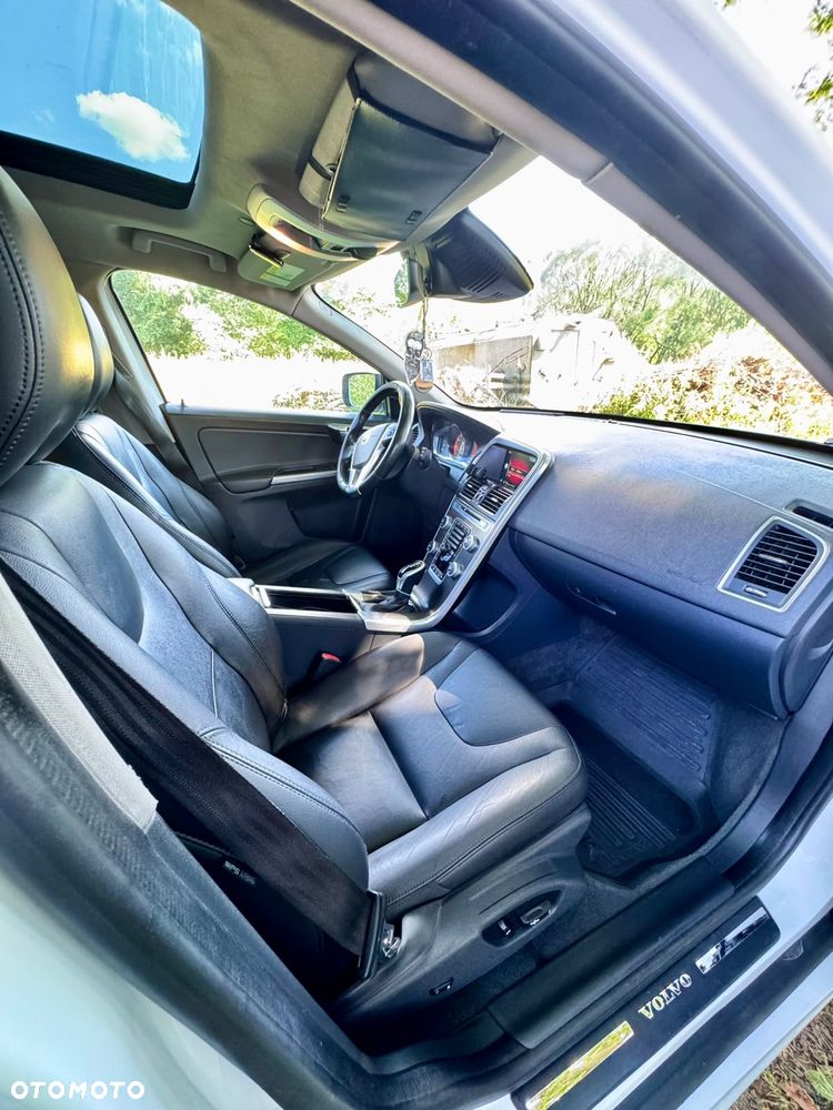 Volvo XC 60 - 13
