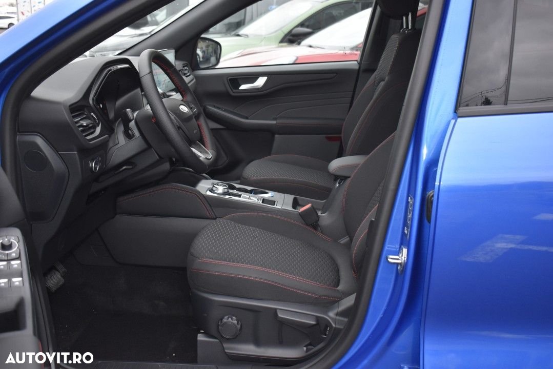 Ford Kuga - 10