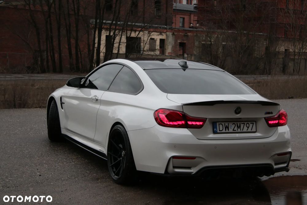 BMW M4 DKG - 3