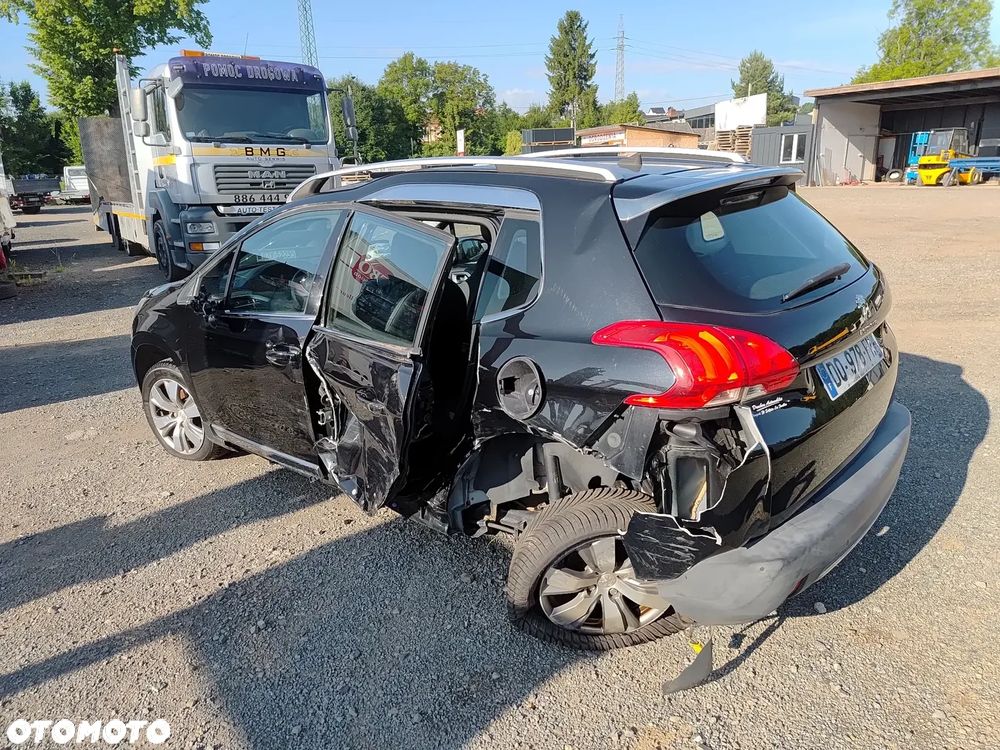 Peugeot 2008 e-HDi FAP 92 EGS6 STOP & START Allure - 14