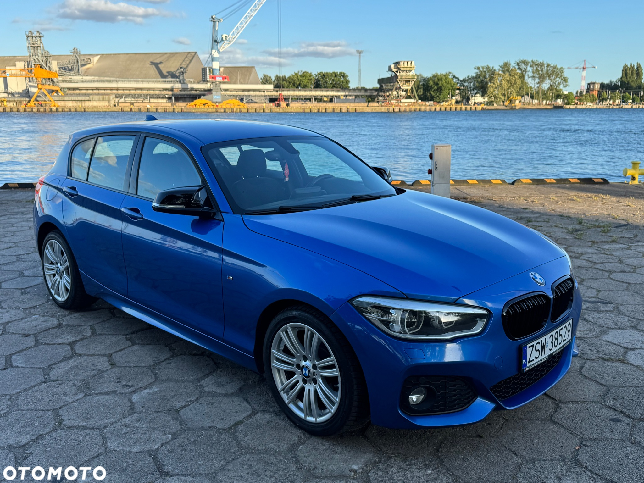 BMW Seria 1 120d M Sport - 9