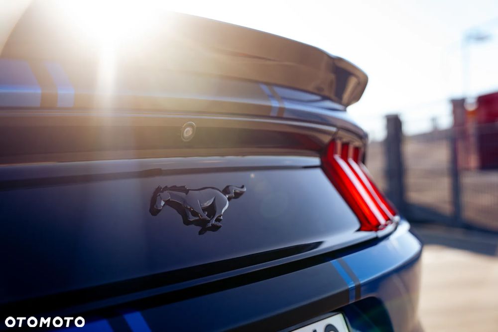 Ford Mustang - 2