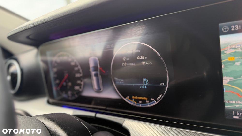 Mercedes-Benz Klasa E 220 d 4Matic 9G-TRONIC - 9