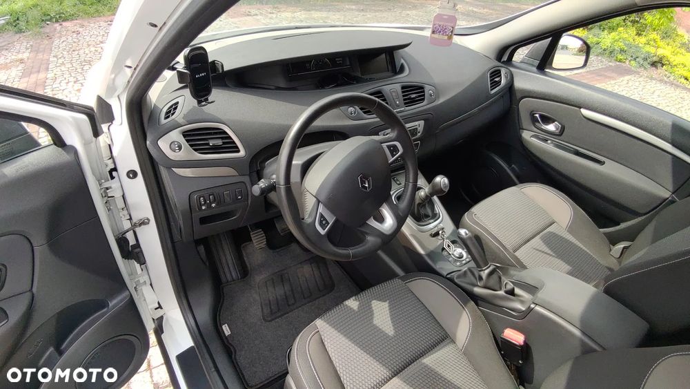 Renault Scenic ENERGY TCe 115 S&S Xmod Paris - 15