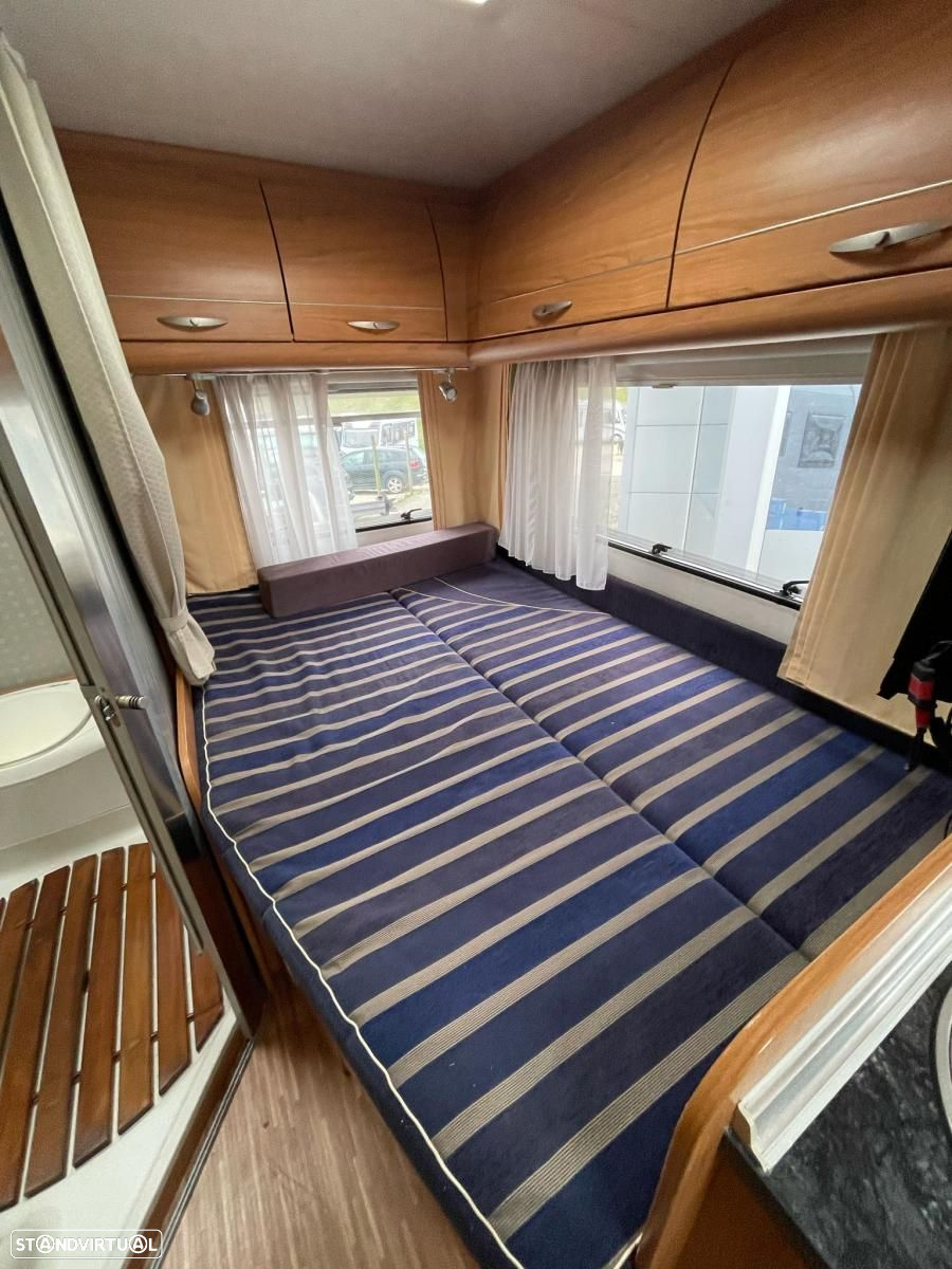 Burstner Privilége T630 cama francesa - 46