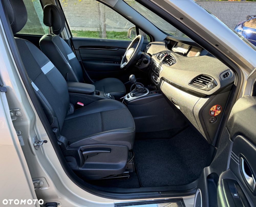 Renault Scenic TCe 130 Dynamique - 11