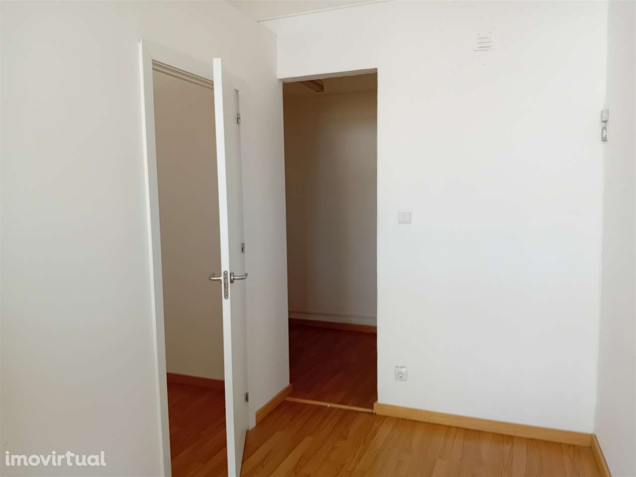 Loja T1 Venda em Torres Novas (Santa Maria, Salvador e Santiago),Torre - Grande imagem: 3/16