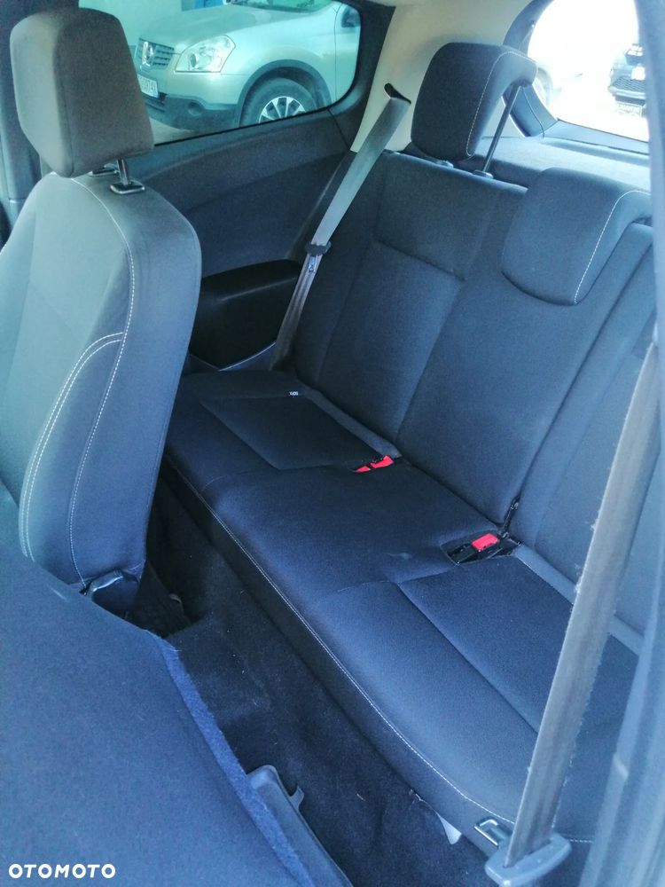 Renault Clio - 16