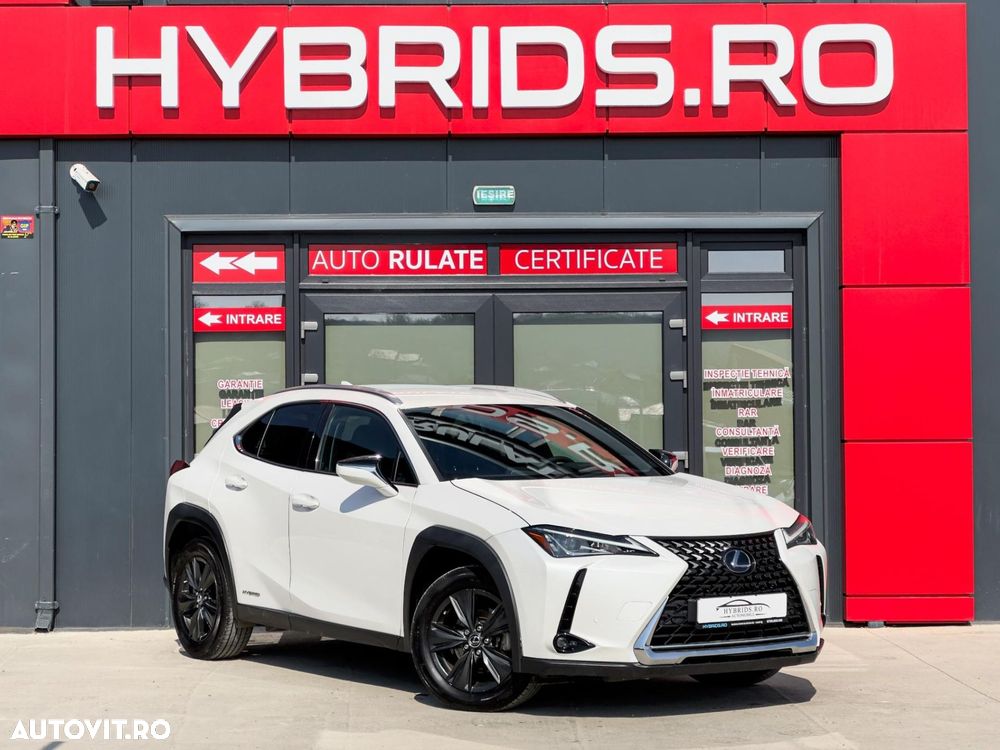 Lexus UX 250h FWD Executive - 8