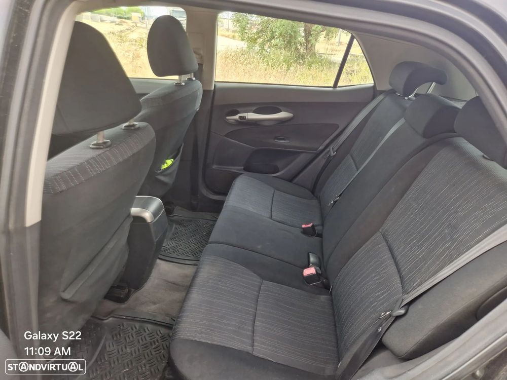 Toyota Auris 1.4 D-4D Sol DPF - 11