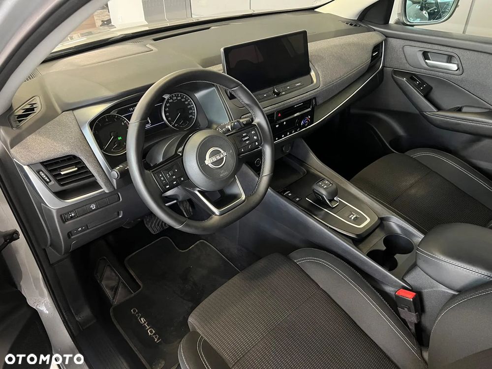 Nissan Qashqai 1.3 DIG-T Acenta DCT - 8