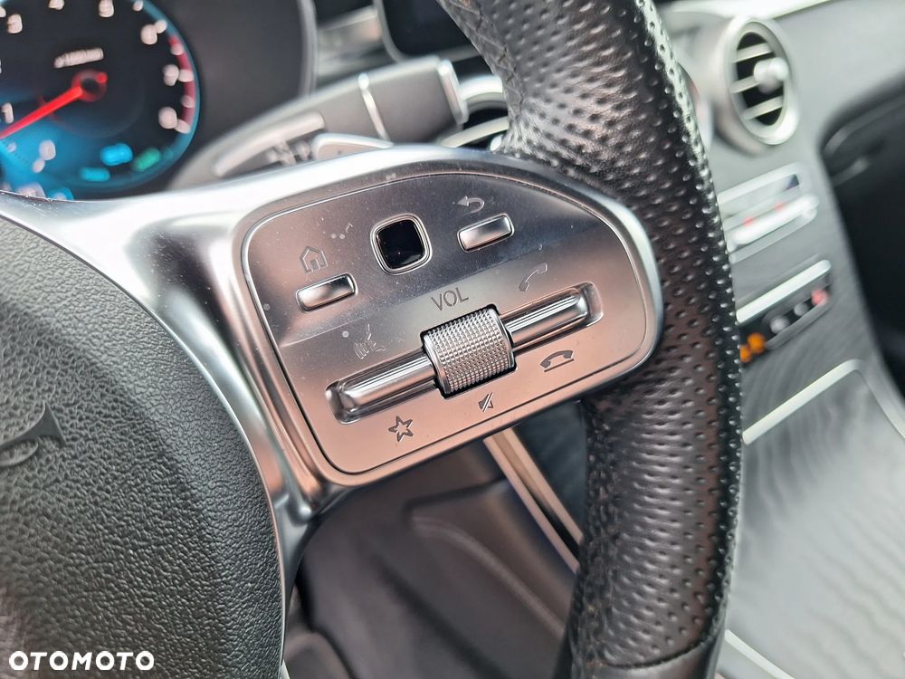 Mercedes-Benz GLC 200 4Matic 9G-TRONIC AMG Line - 38