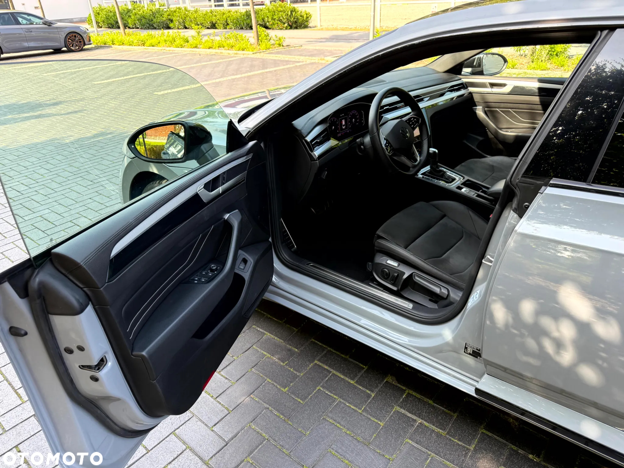 Volkswagen Arteon 2.0 TSI R-Line DSG - 19