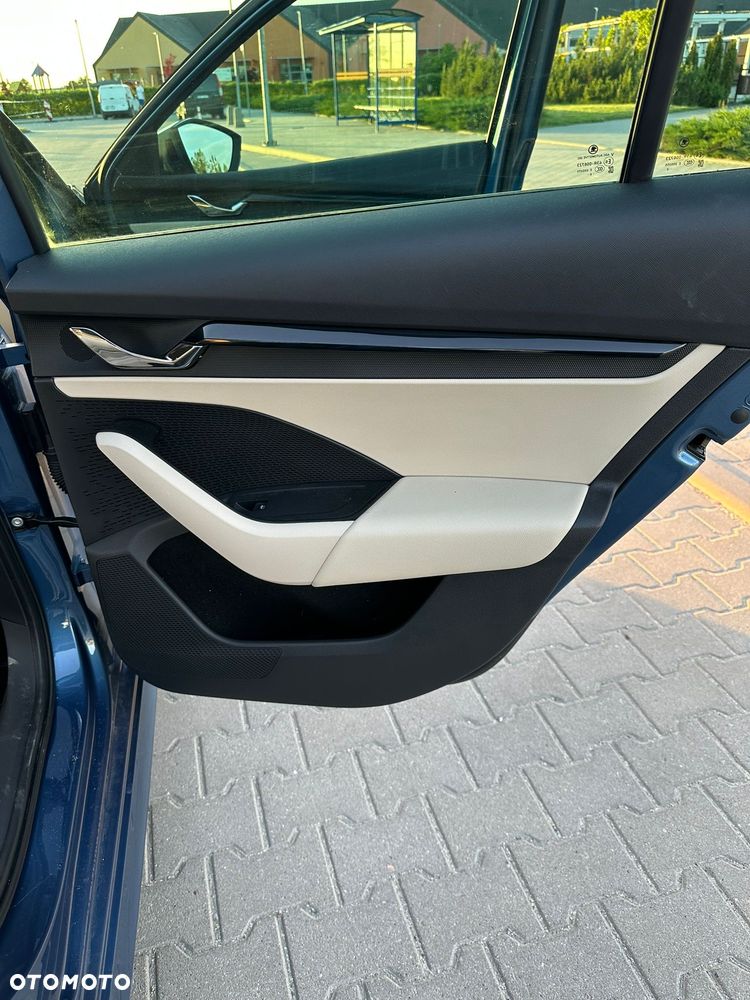 Skoda Octavia 2.0 TDI Style DSG - 10