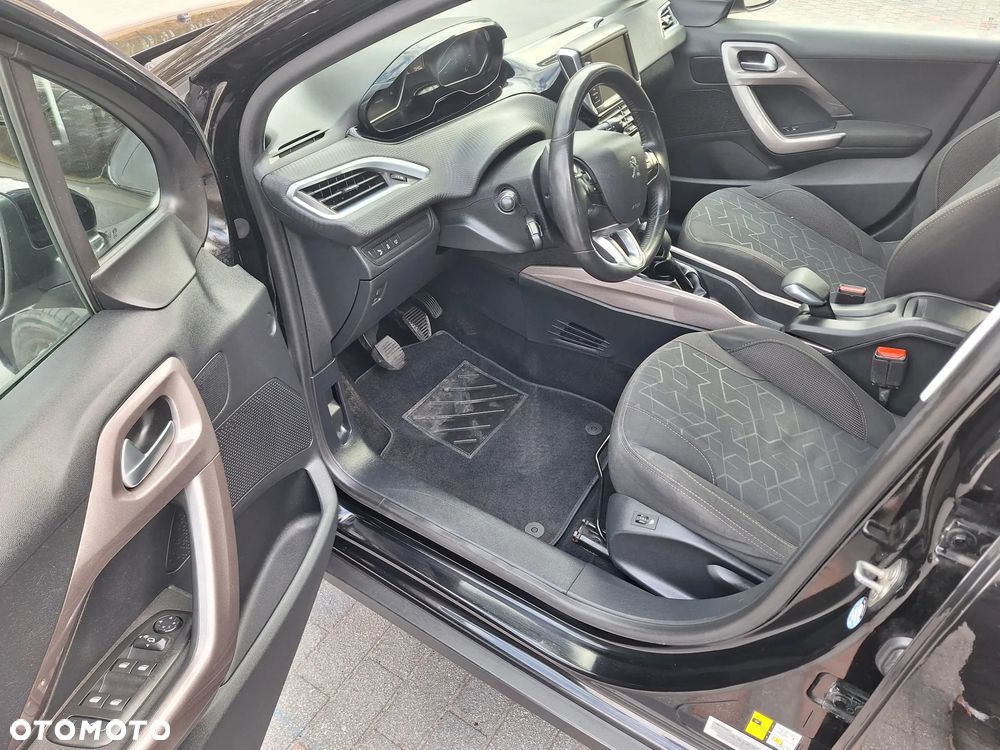 Peugeot 2008 BlueHDi 100 STOP & START Allure - 14