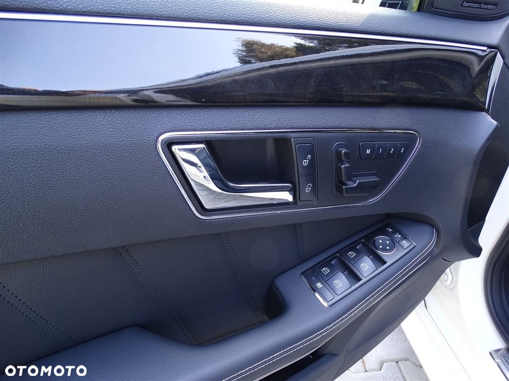 Mercedes-Benz Klasa E 500 Avantgarde - 17