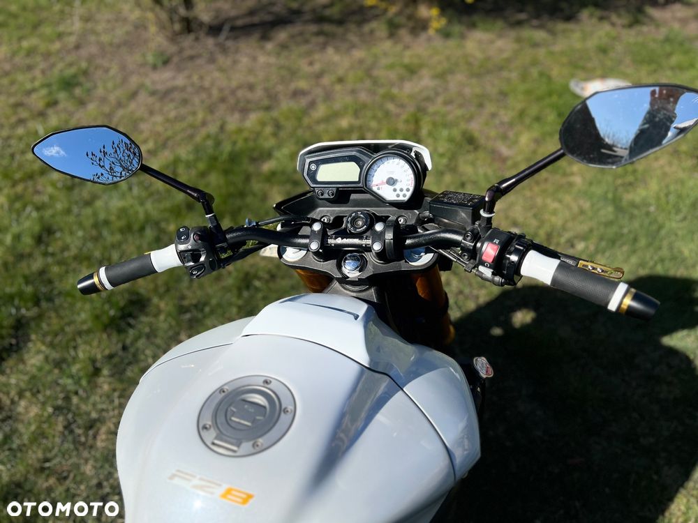 Yamaha FZ8 - 27