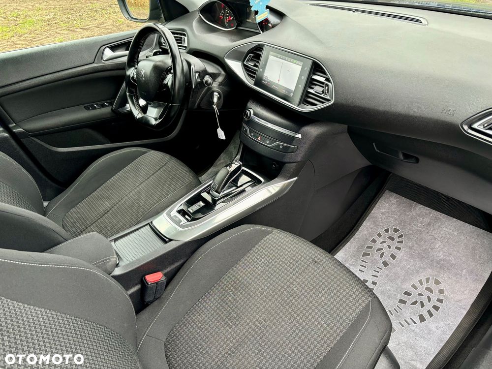 Peugeot 308 - 10