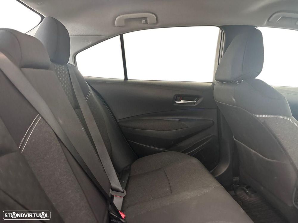 Toyota Corolla 1.8 Hybrid Exclusive - 4