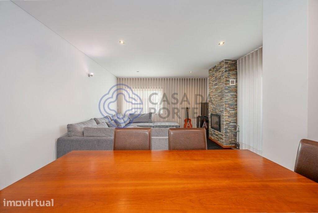 Apartamento T3 com Dois Terraços, 2 suites e Garagem Fechada – Ermesin - Grande imagem: 5/47