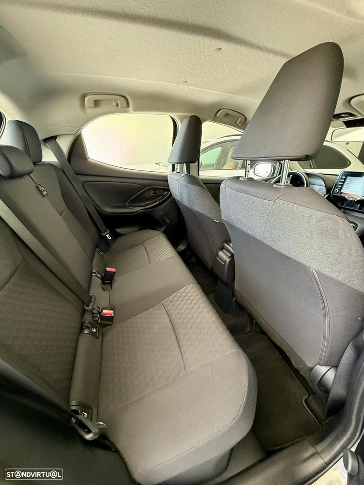 Toyota Yaris 1.5 HDF Comfort Plus - 9