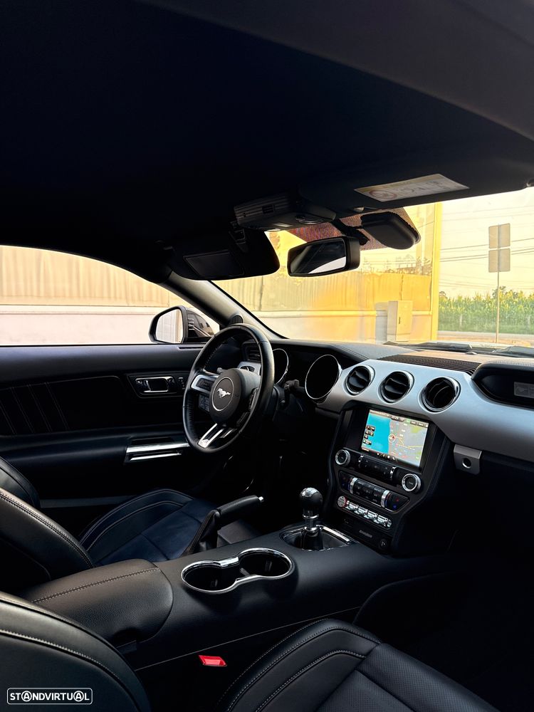 Ford Mustang 2.3i EcoBoost - 18