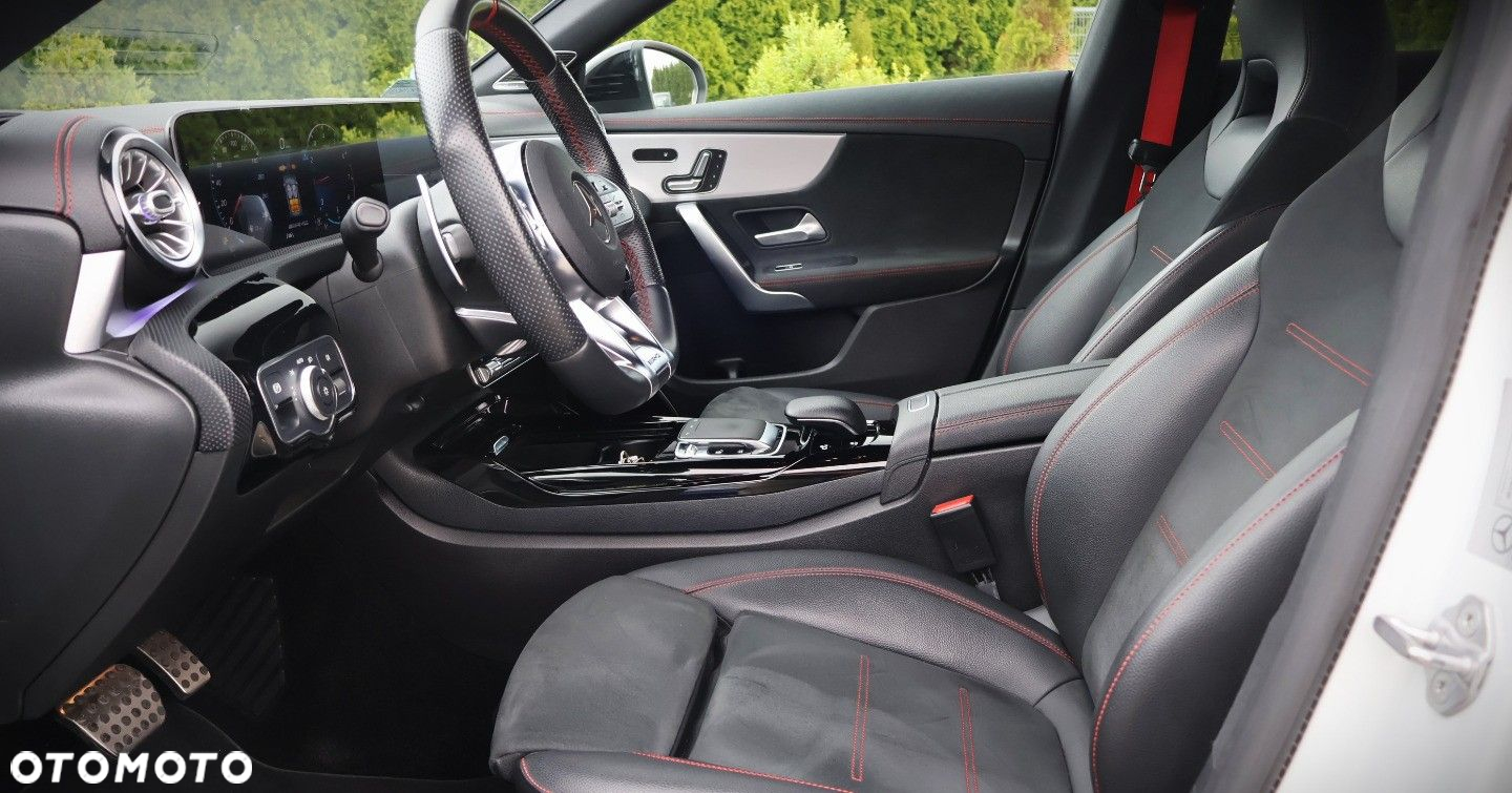Mercedes-Benz CLA - 14