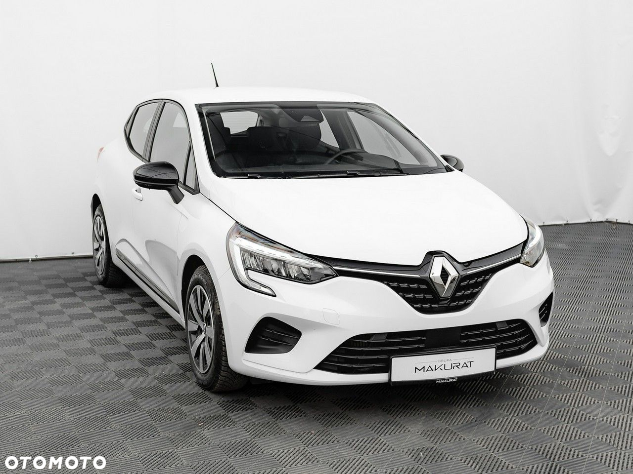 Renault Clio 1.0 TCe Equilibre - 4