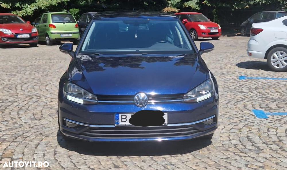 Volkswagen Golf - 2