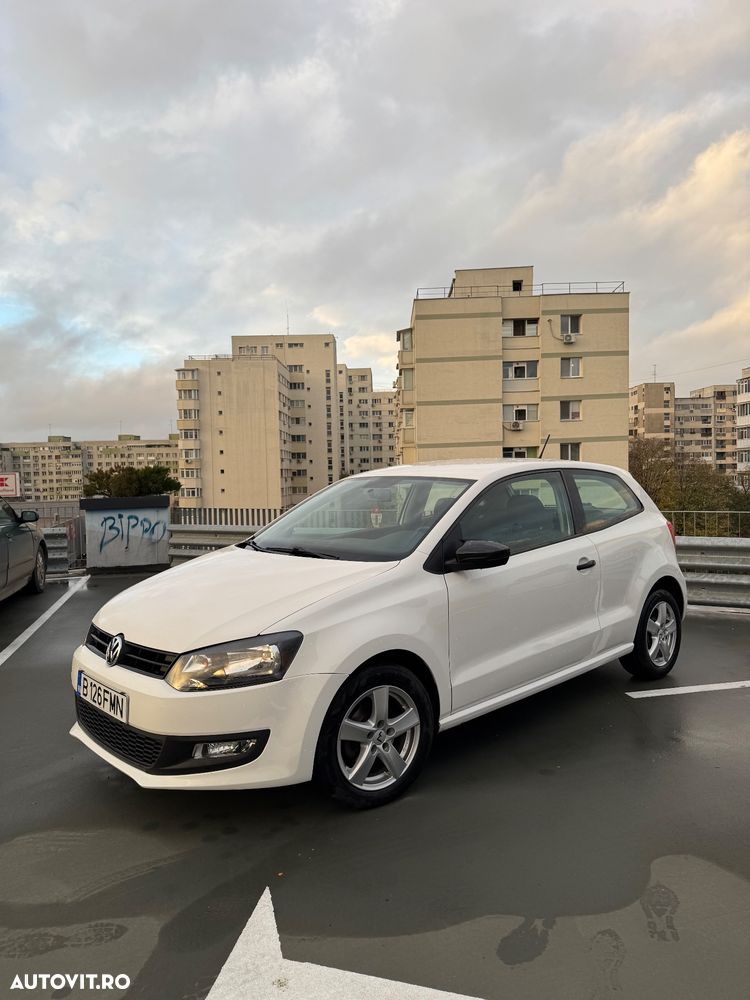 Volkswagen Polo 1.2 Comfortline - 1