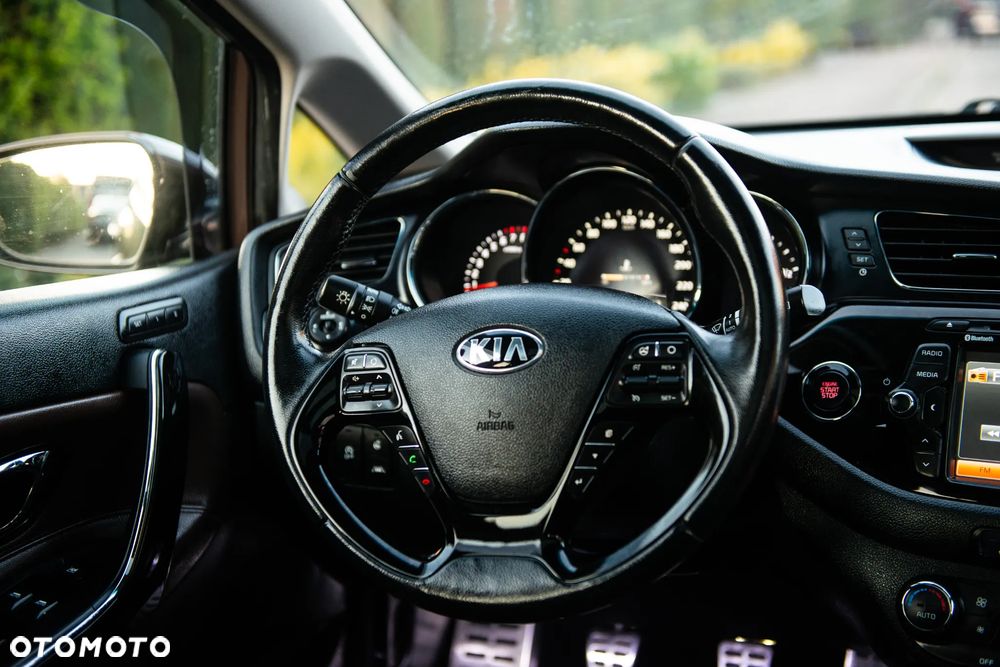 Kia Ceed 1.6 GDI ISG Platinum Edition - 30