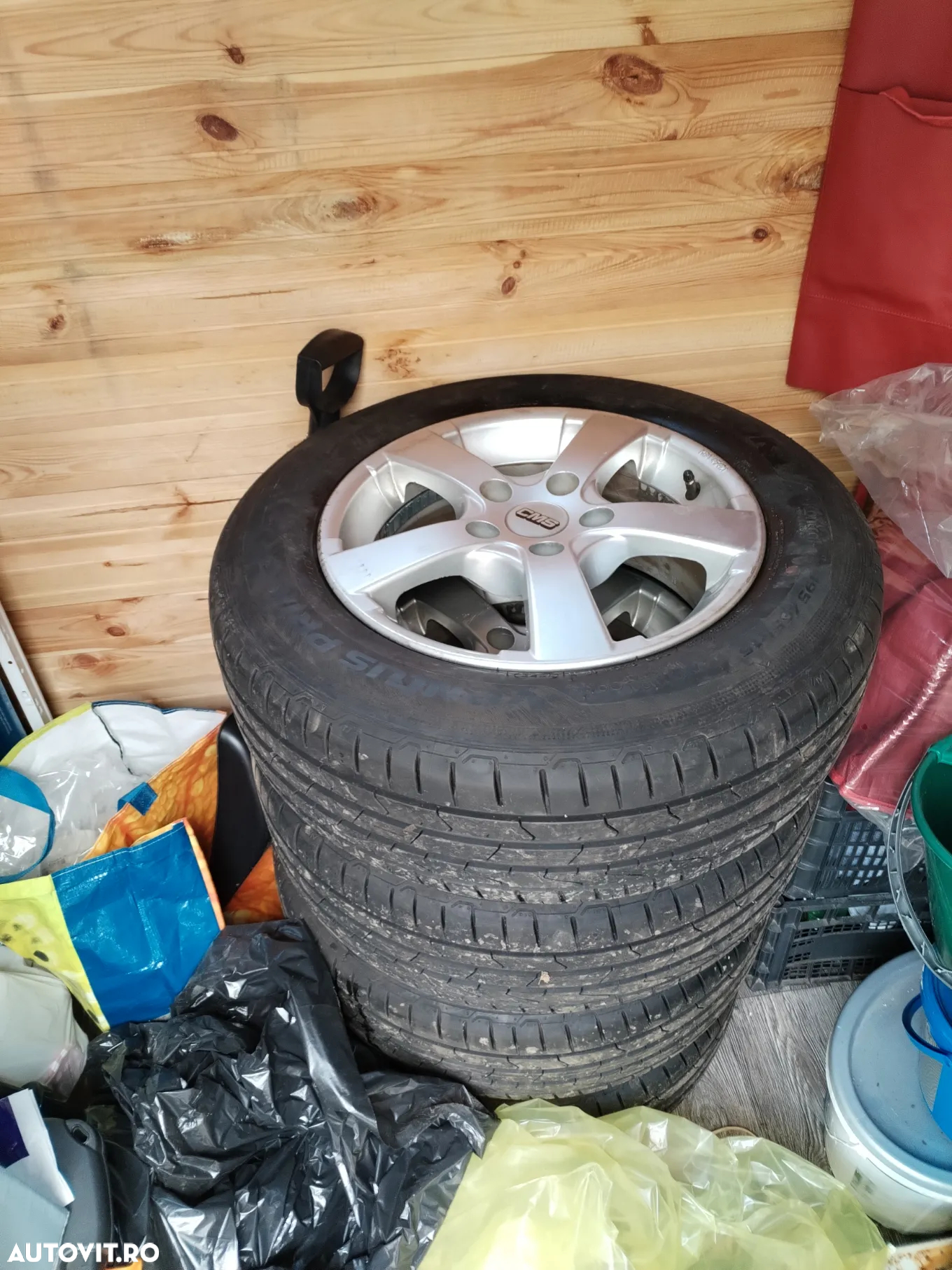 Volkswagen Golf - 14