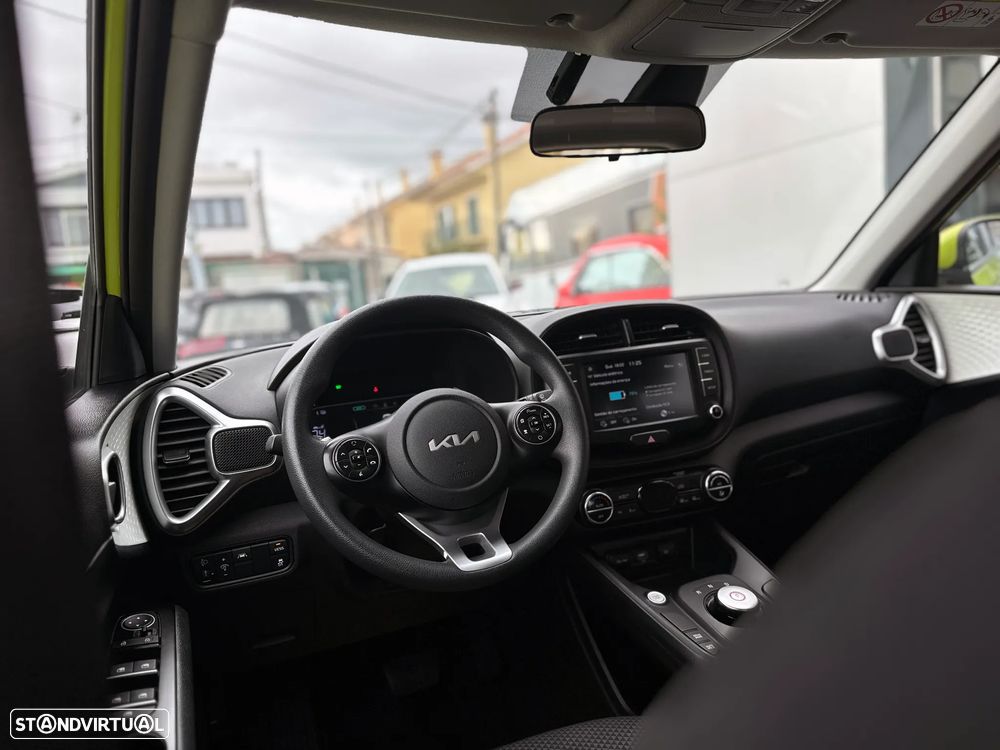 Kia e-Soul Vision - 28