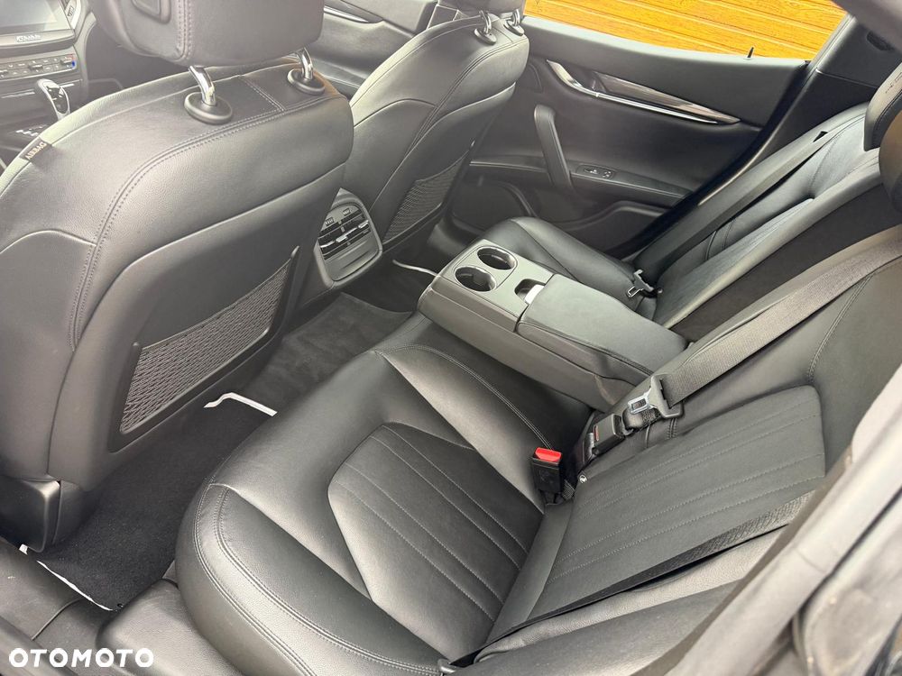 Maserati Ghibli GranSport - 7