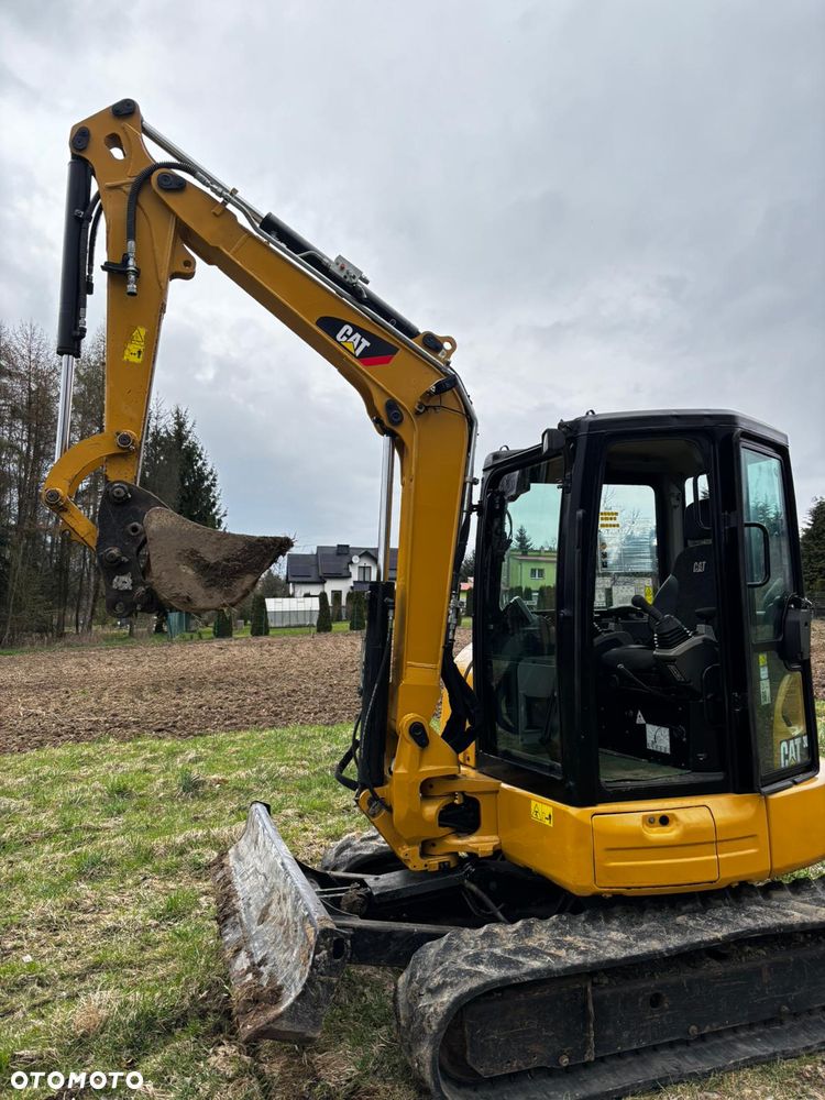 Caterpillar - 40