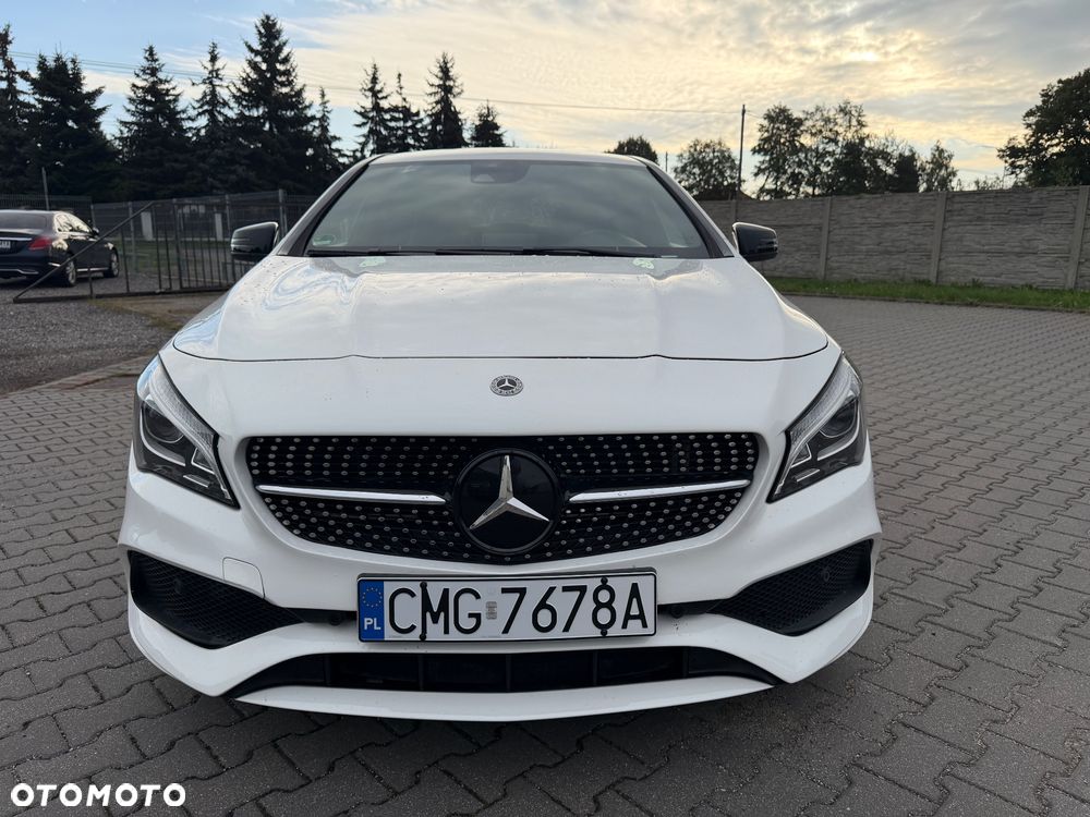 Mercedes-Benz CLA 200 7G-DCT AMG Line - 2