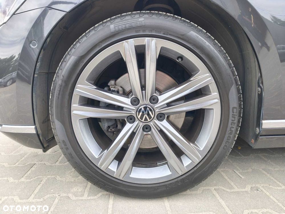 Volkswagen Passat 1.5 TSI EVO Elegance DSG - 41