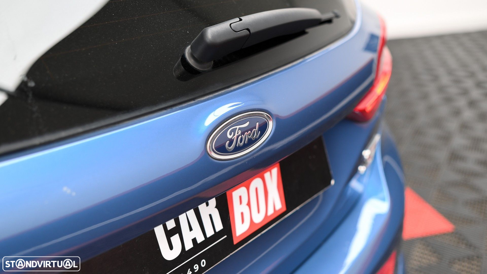 Ford Fiesta 1.5 EcoBoost S&S ST X - 25
