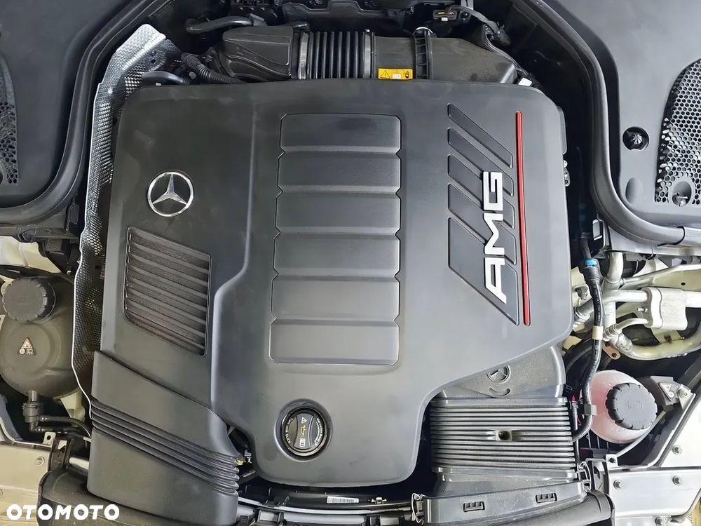 Mercedes-Benz Klasa E AMG 53 4-Matic+ - 12