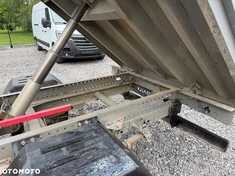 Iveco Daily / 2.3D / BLIŹNIAK / ORYGINALNA WYWROTKA / FV23% / NOWE OPONY - 13