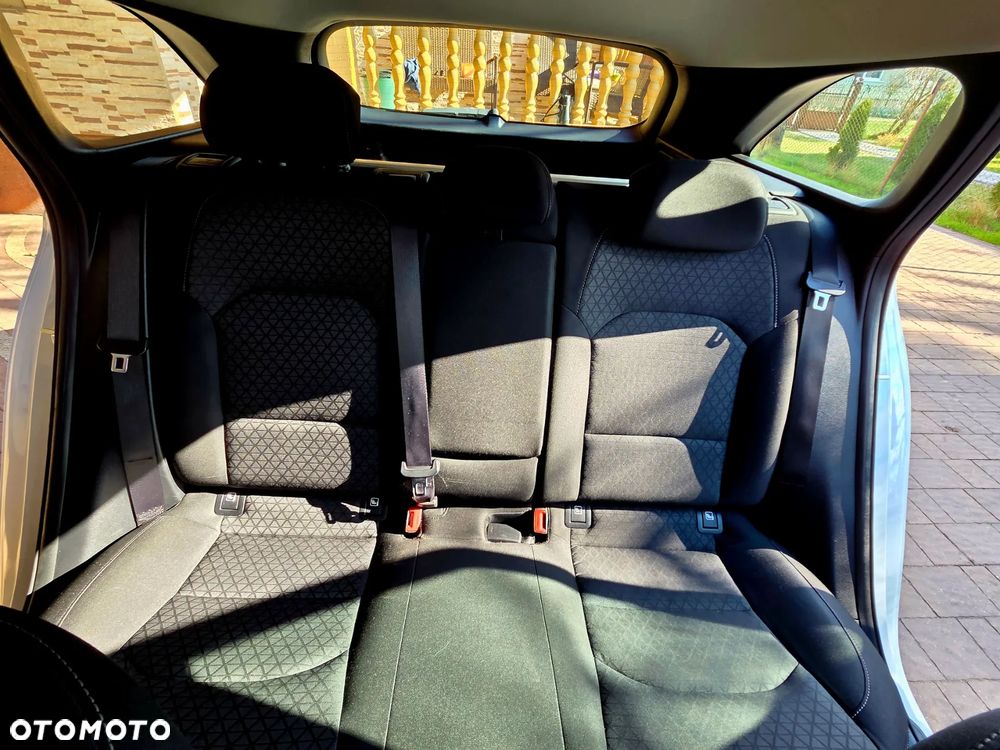 Kia Ceed 1.6 CRDi SCR M - 13