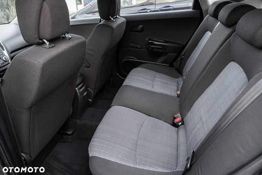 Kia Ceed - 21