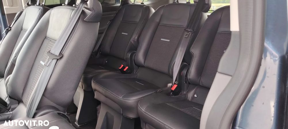Ford Tourneo Custom Bus 320 2.0 EcoBlue 185 CP L1H1 Active Aut. - 17